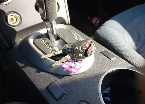 2013 Nissan Rogue S z USA, uszkodzony, nr VIN JN8AS5MT5DW031641